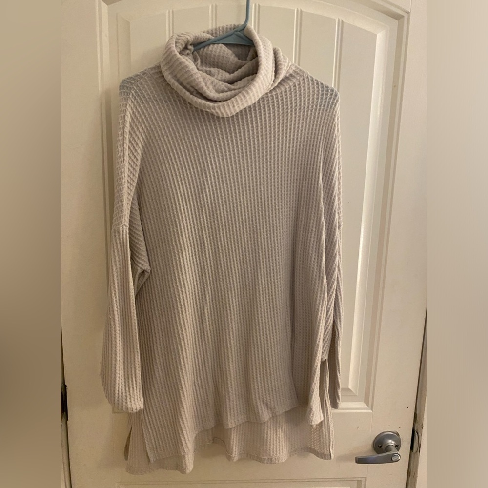 oversized turtleneck